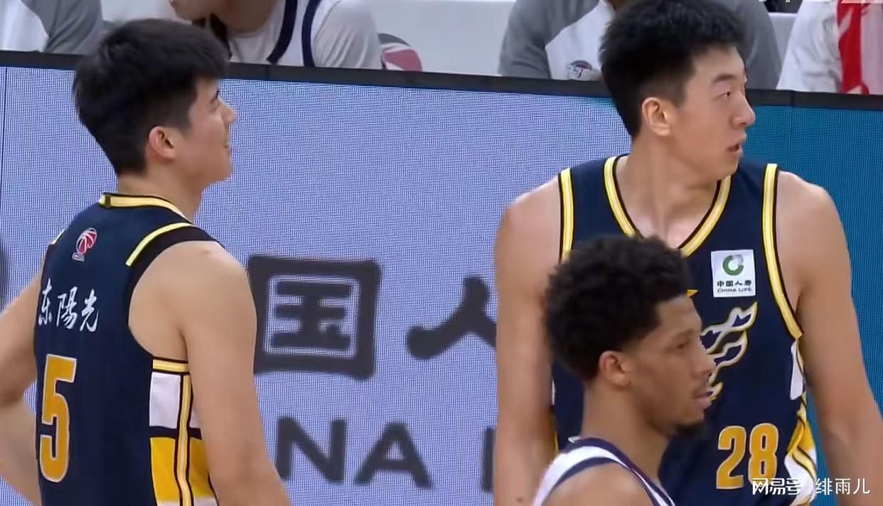 SABA SPORTS-恭喜广东队！朱芳雨正式发声，杜锋要换掉萨林杰了！